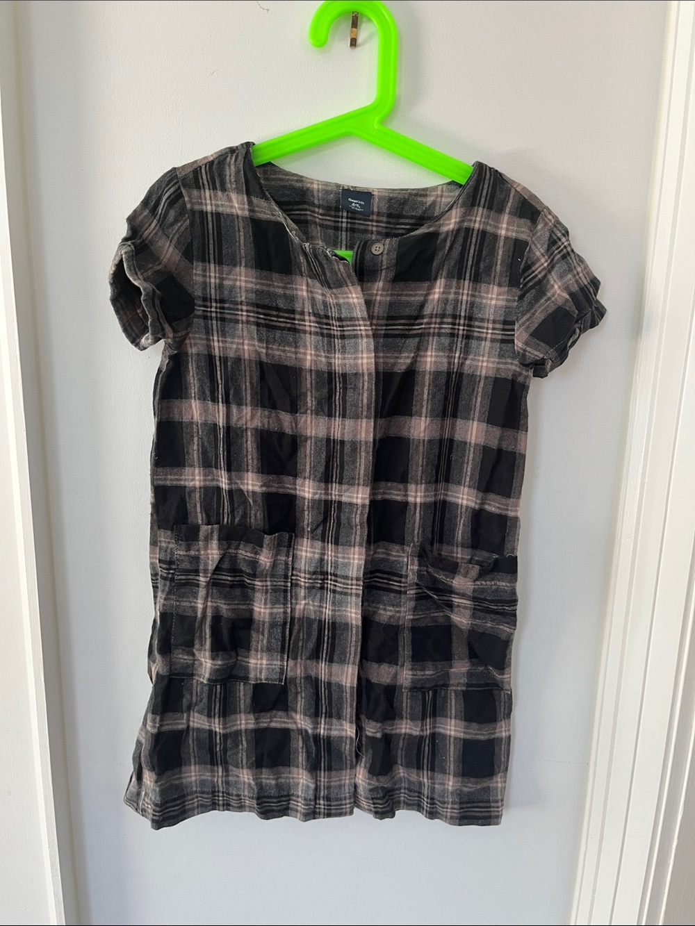 ❤️ Four for 25$ ❤️ GAP size 6/7 Girls Black and Pink‎ Plaid Short-Sleeve dress